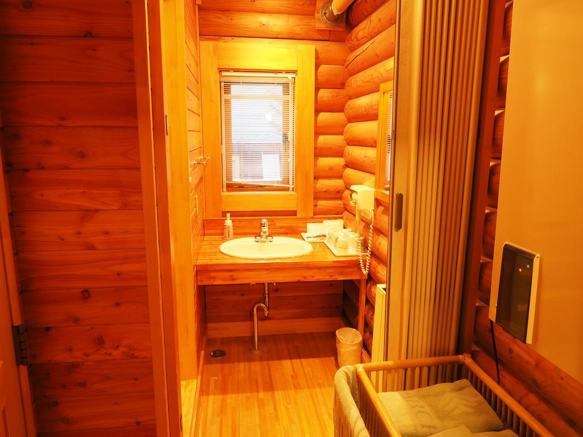 Log Hotel Larch Lake Kanayama Minamifurano Oda fotoğraf