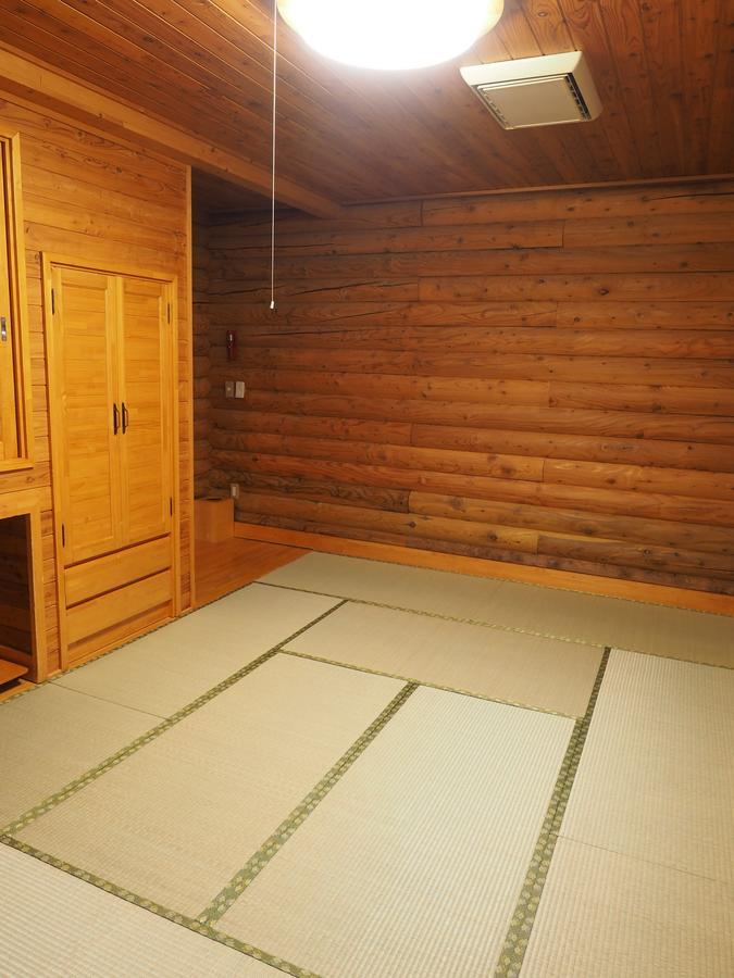 Log Hotel Larch Lake Kanayama Minamifurano Oda fotoğraf