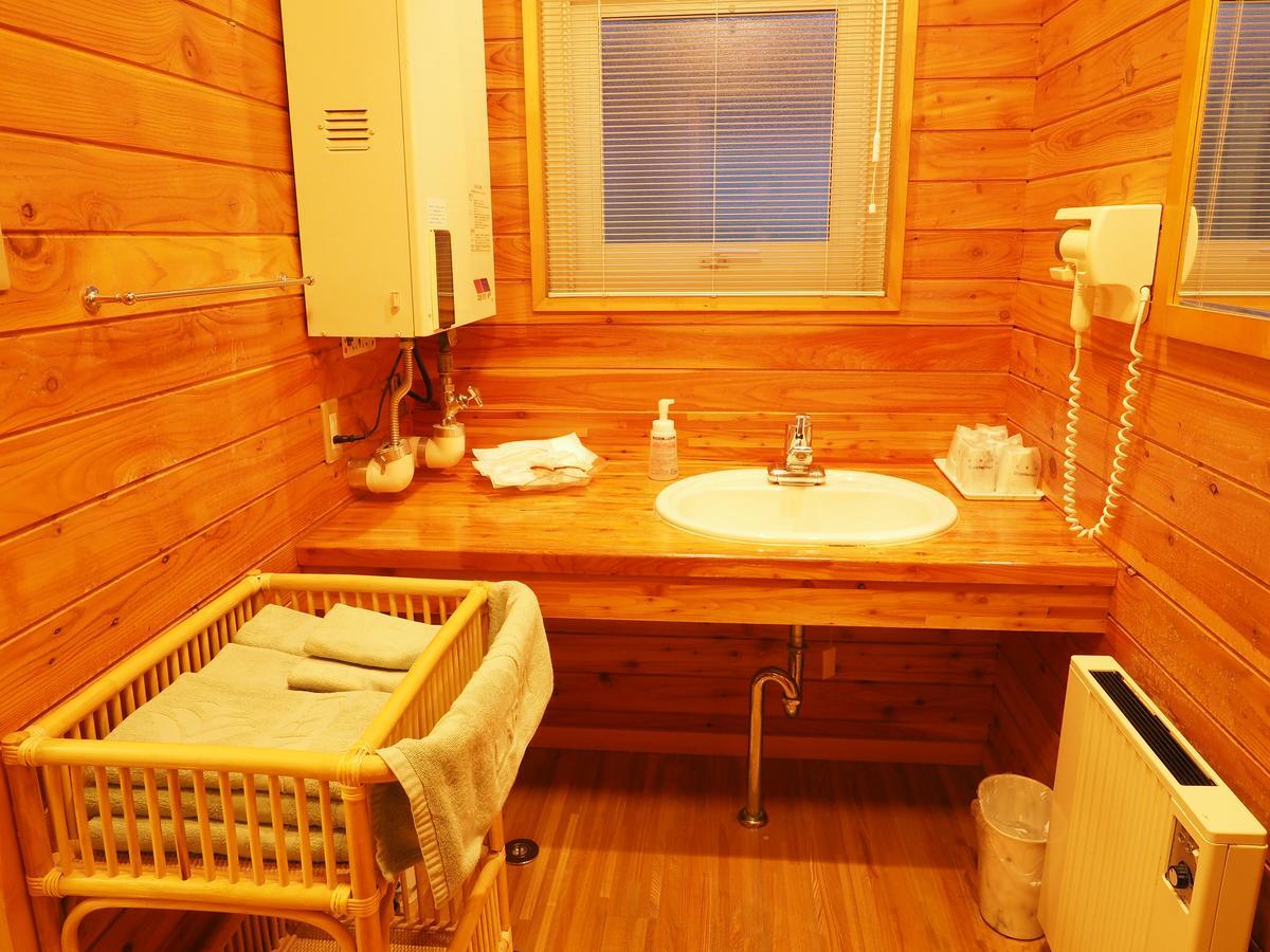 Log Hotel Larch Lake Kanayama Minamifurano Oda fotoğraf