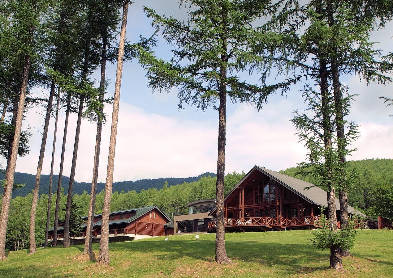 Log Hotel Larch Lake Kanayama Minamifurano Dış mekan fotoğraf