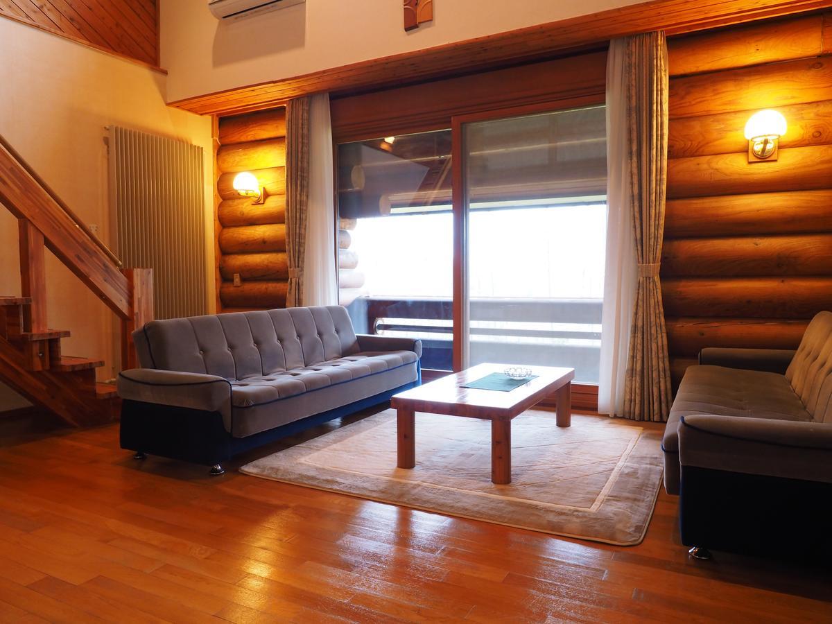 Log Hotel Larch Lake Kanayama Minamifurano Oda fotoğraf