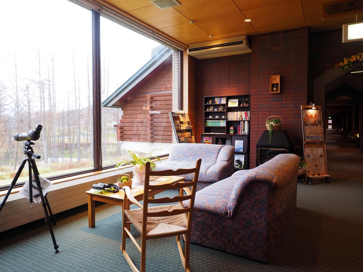 Log Hotel Larch Lake Kanayama Minamifurano Dış mekan fotoğraf